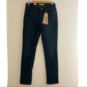 NWT Levi’s Mid Rise Skinny